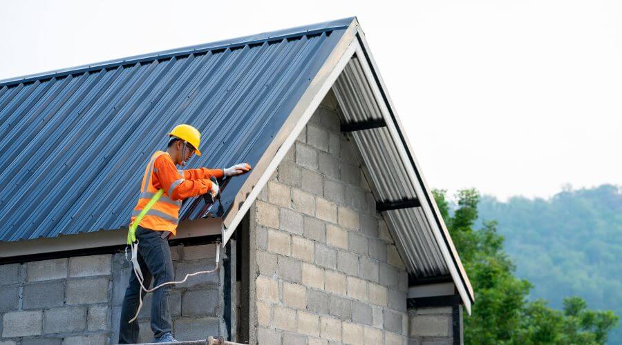 Professional Flat Roofing Installation in Farwell, NE